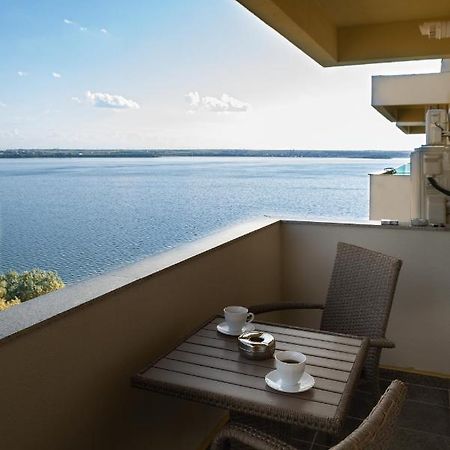 Ayan Moonlight Residence Мамая Екстериор снимка